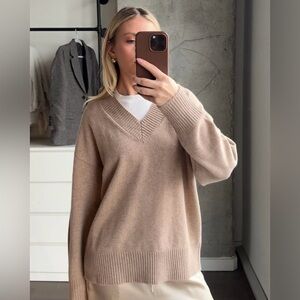Quince Oversized Cashmere V-neck